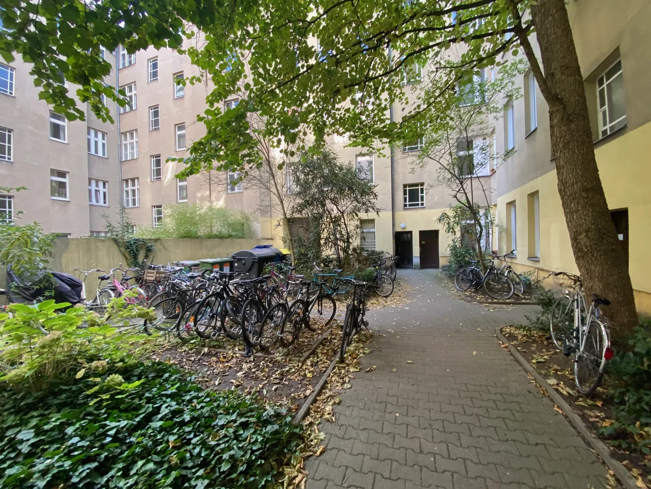 2 room apartment with 64 m² in Berlin – Photo 6