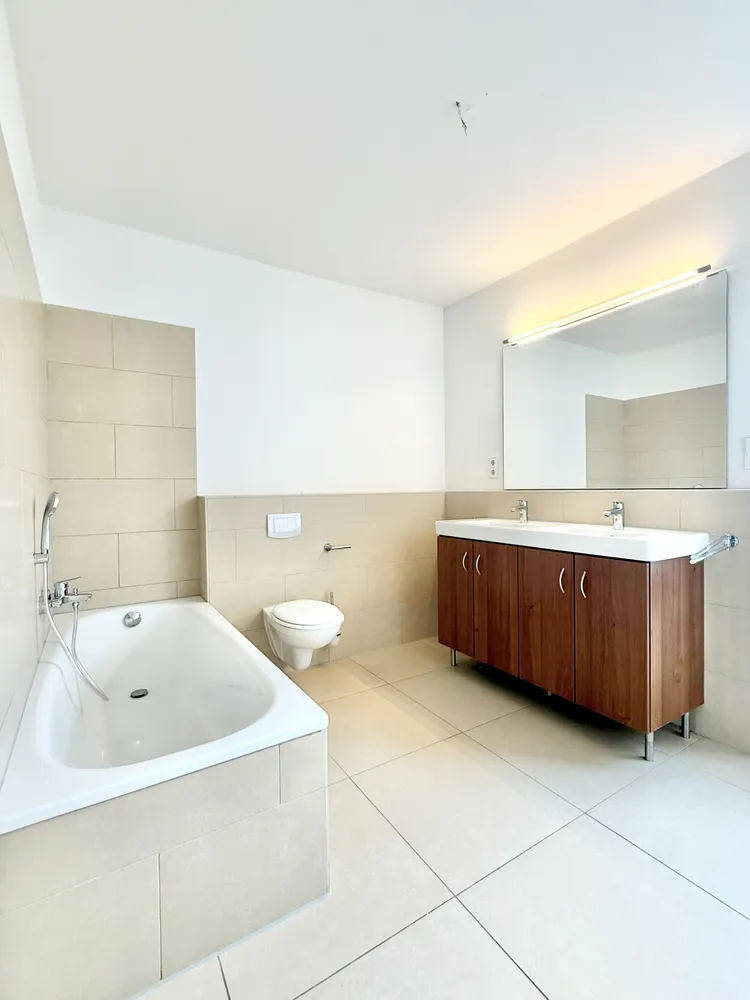 3 Zimmer Wohnung mit 108 m² in Frankfurt am Main – Bild 11