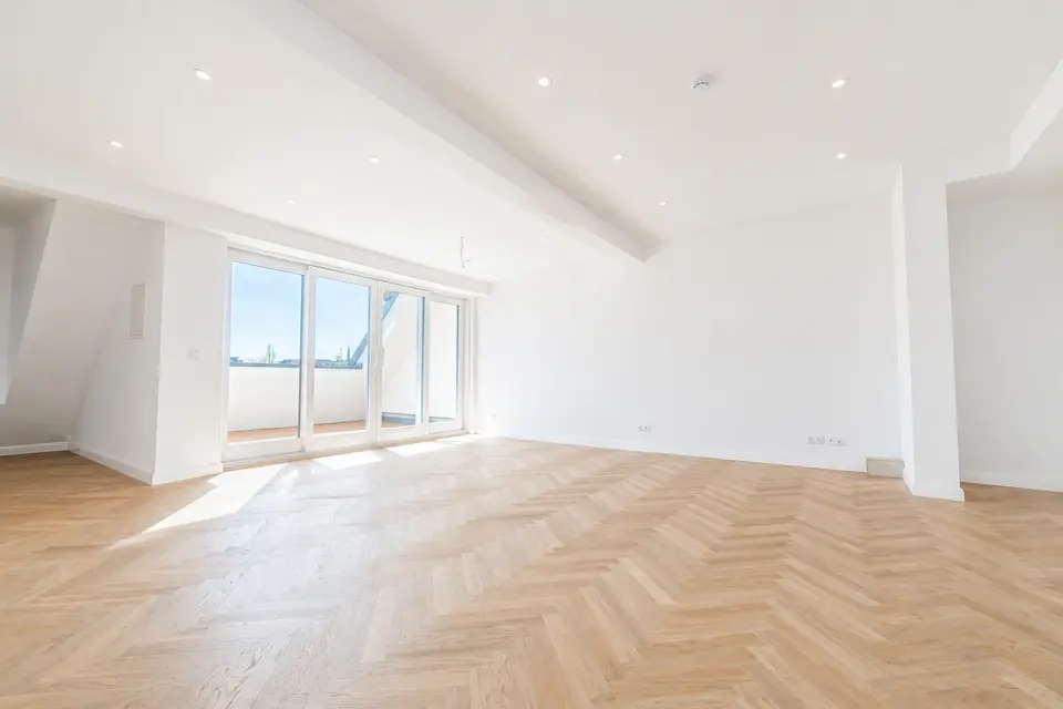 4 Zimmer Wohnung mit 150 m² in Berlin – Bild 2