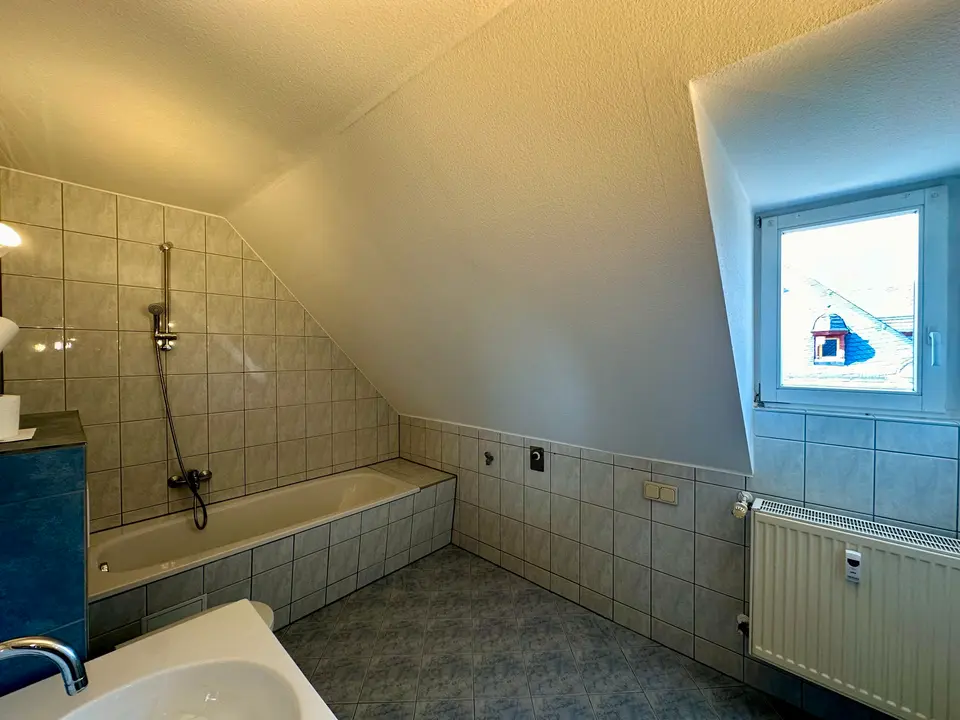 4 Zimmer Wohnung mit 101 m² in Weißenfels – Bild 9