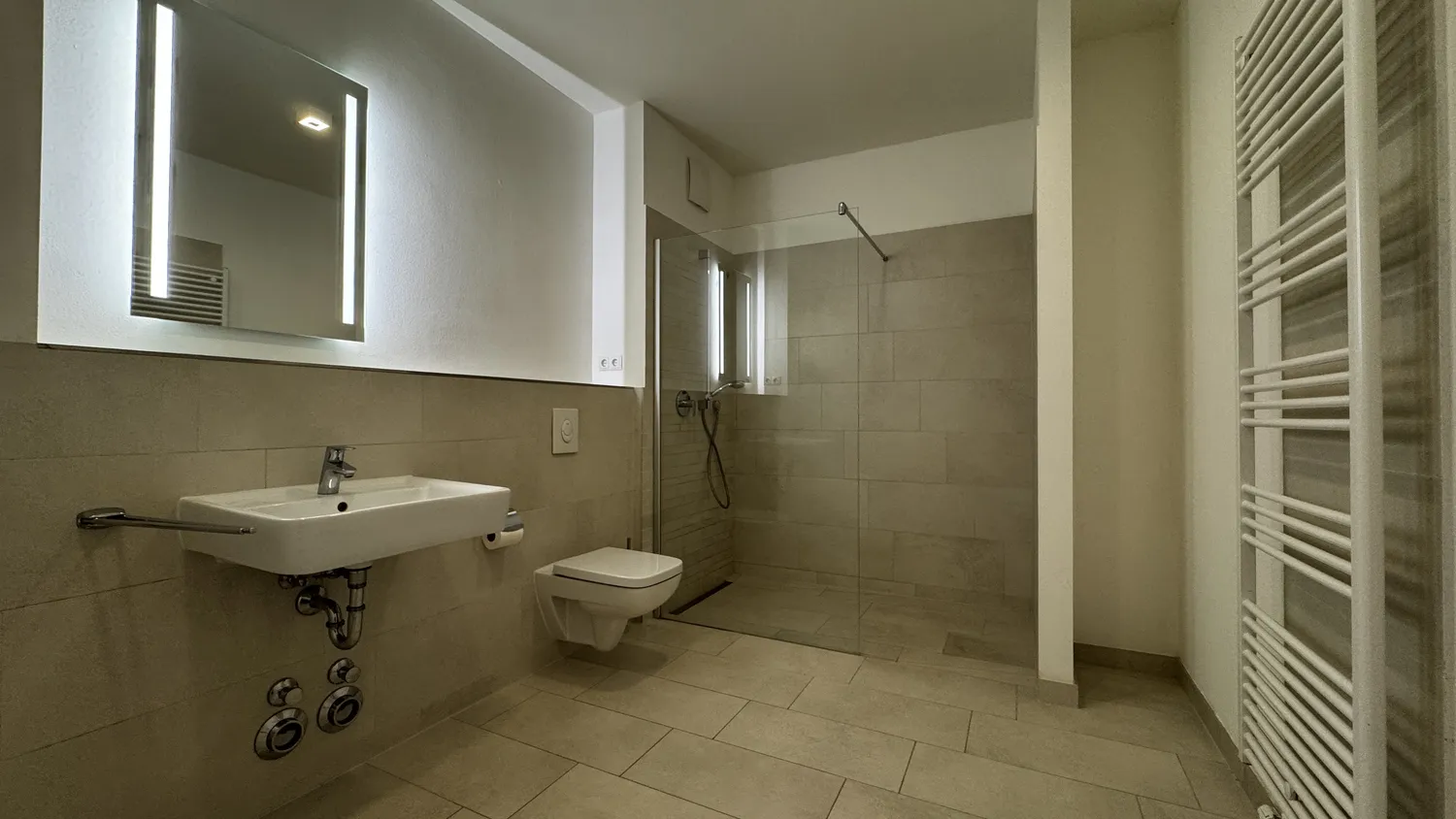 2 Zimmer Wohnung mit 66 m² in Berlin – Bild 4