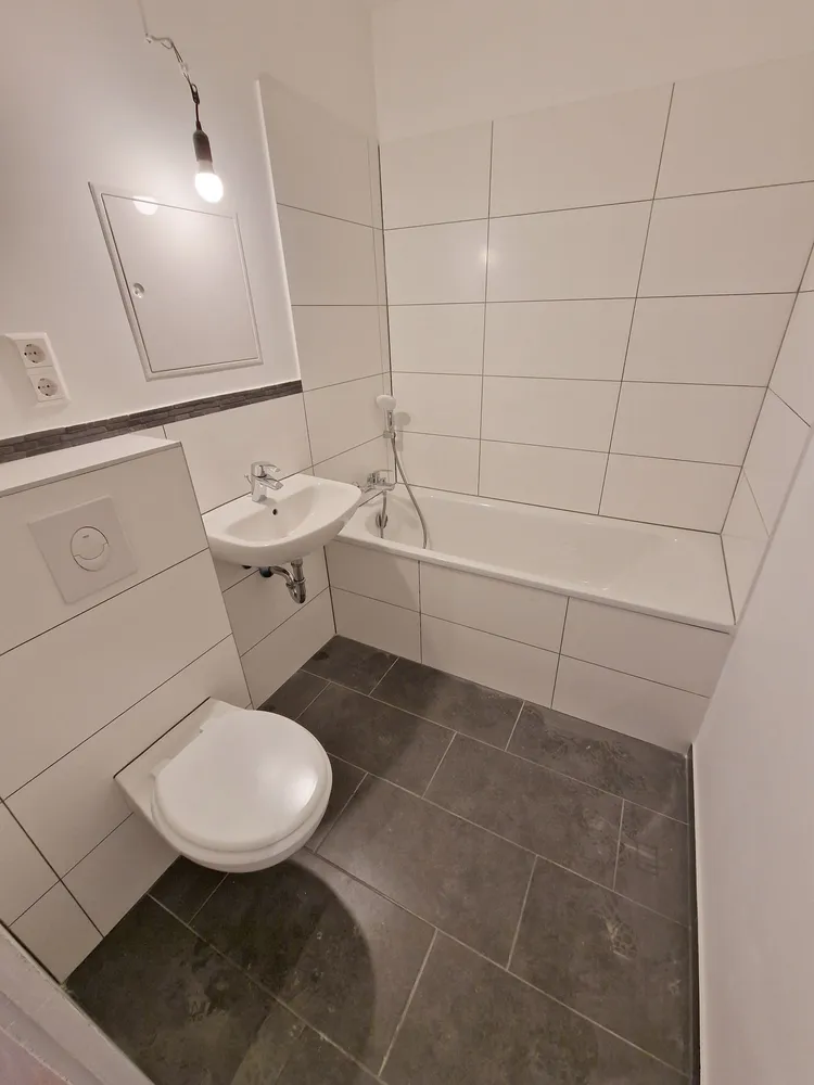 5 Zimmer Wohnung mit 81 m² in Halle (Saale) – Bild 5