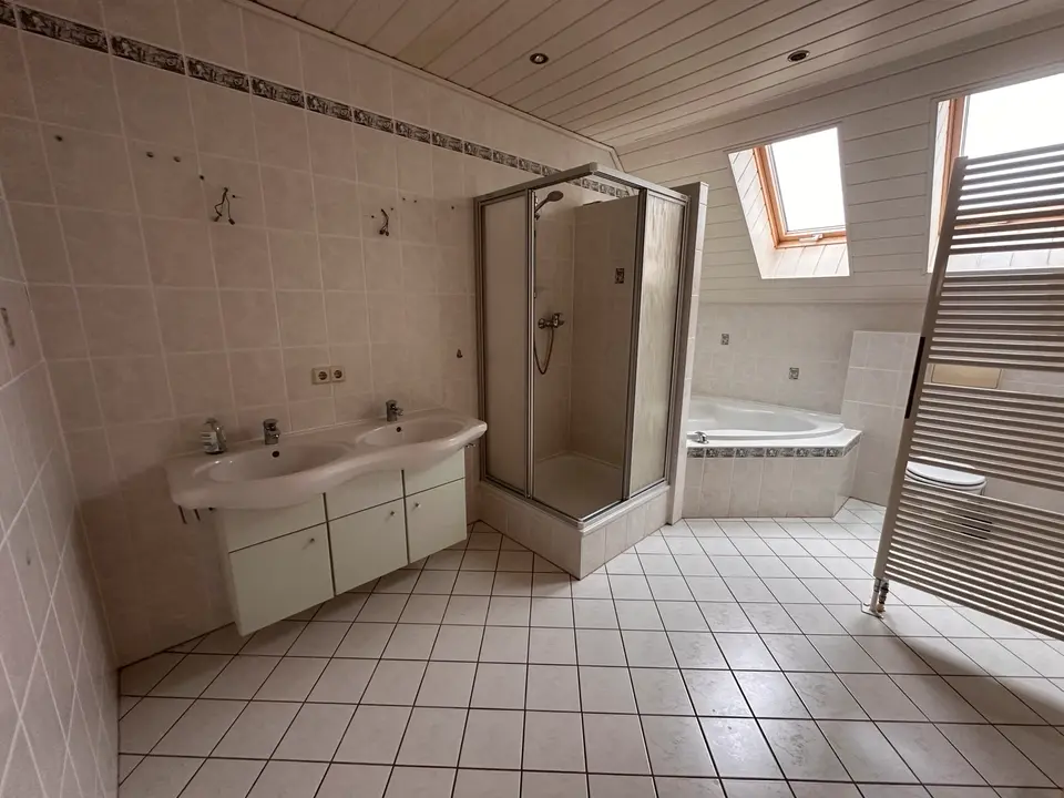 3 Zimmer Wohnung mit 111 m² in Wurzen – Bild 5