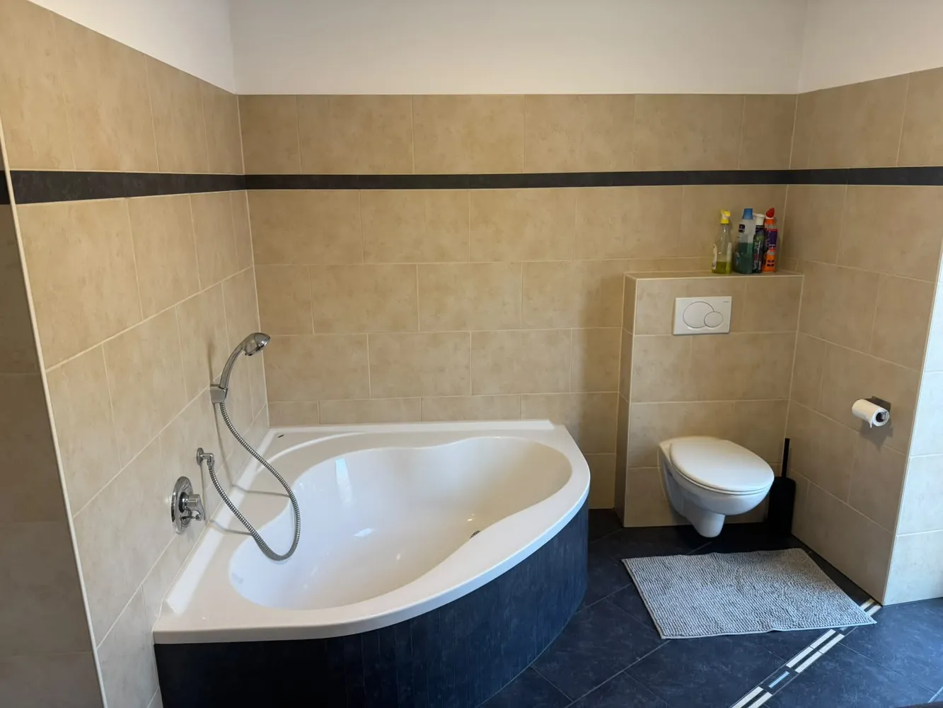 2 Zimmer Wohnung mit 70 m² in Heppenheim – Bild 3