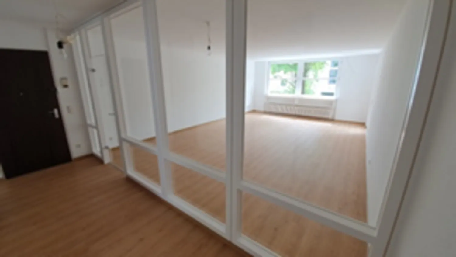 4 Zimmer Wohnung mit 110 m² in München – Bild 3