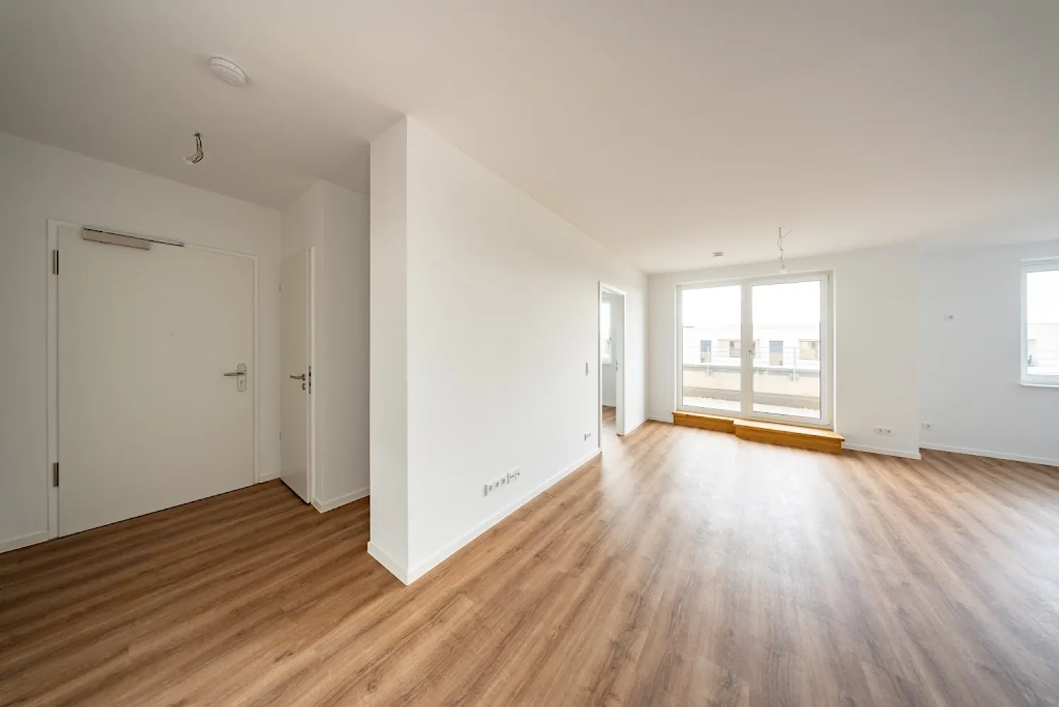 5 Zimmer Wohnung mit 90 m² in Berlin – Bild 2