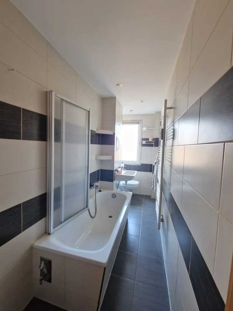 3 Zimmer Wohnung mit 82 m² in Altenburg – Bild 10