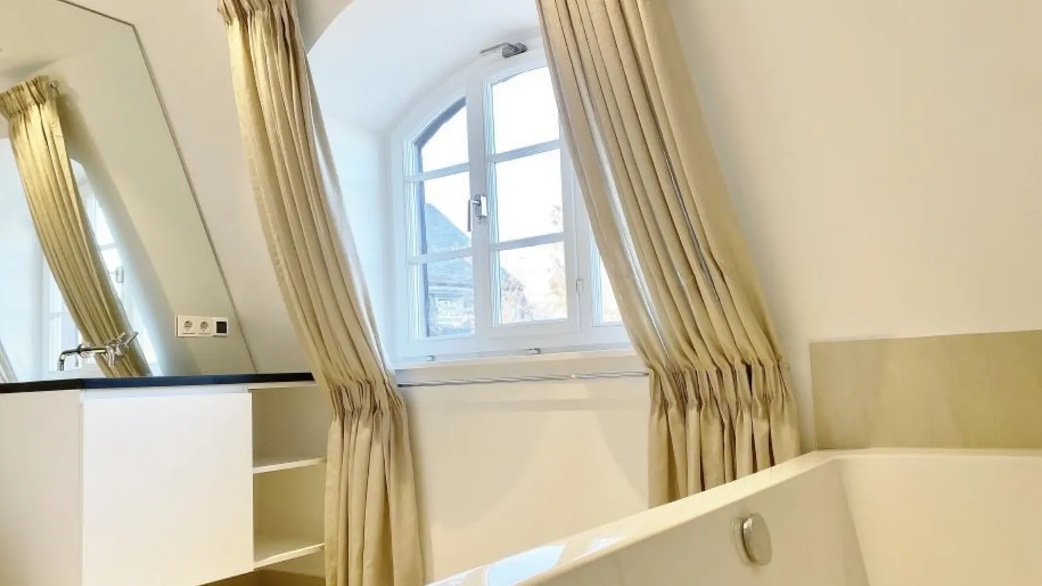 3 Zimmer Wohnung mit 159 m² in Frankfurt am Main – Bild 7