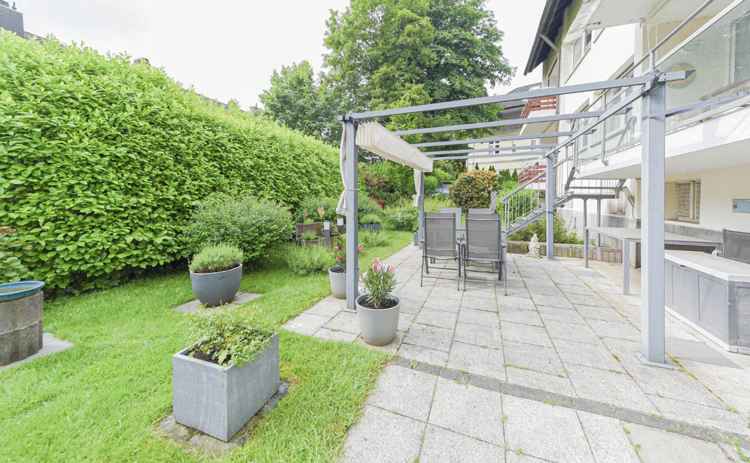 7 Zimmer Wohnung mit 138 m² in Essen – Bild 2