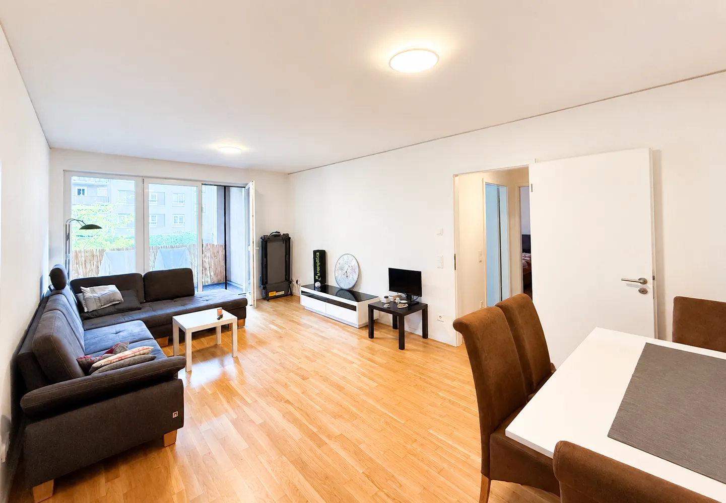 2 room apartment with 72 m² in Frankfurt am Main – Photo 1