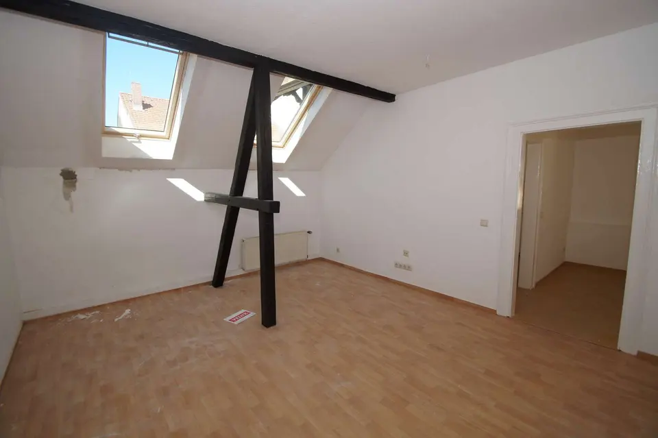 4 Zimmer Wohnung mit 91 m² in Altenburg – Bild 2
