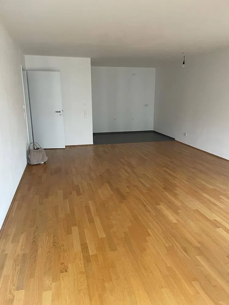 3 Zimmer Wohnung mit 90 m² in München – Bild 2