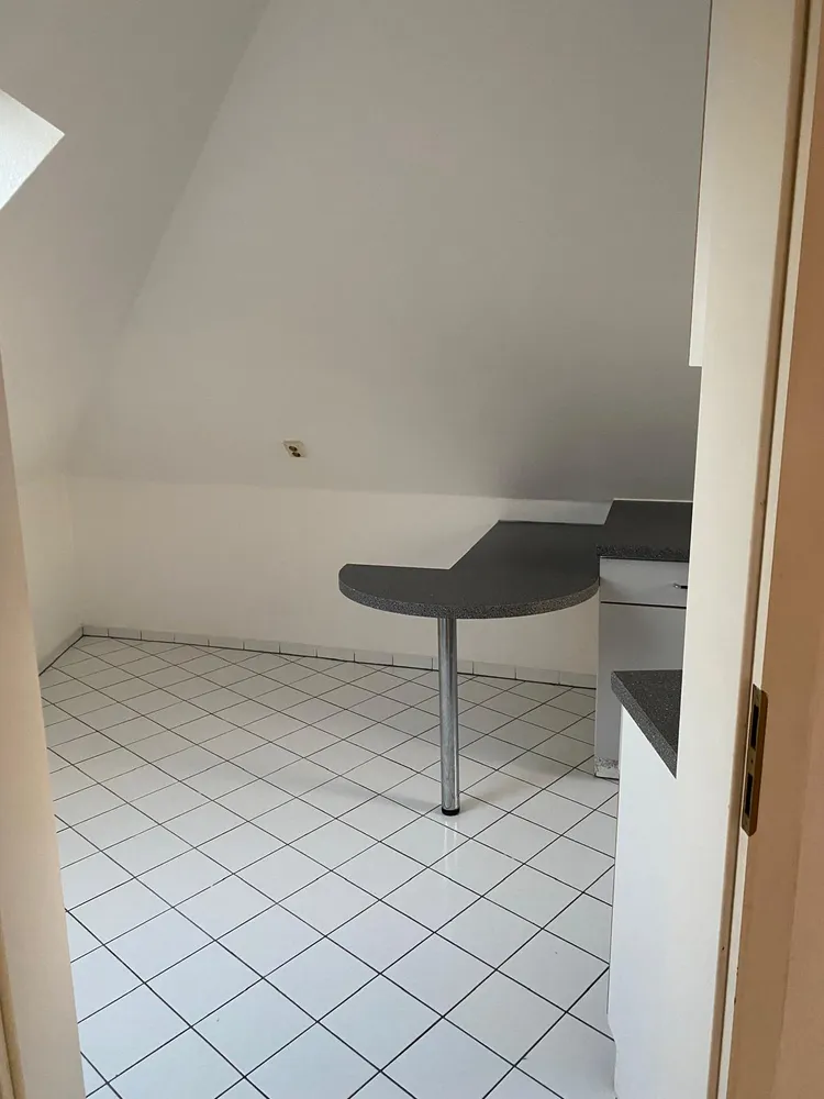 2 Zimmer Wohnung mit 85 m² in Halle (Saale) – Bild 5