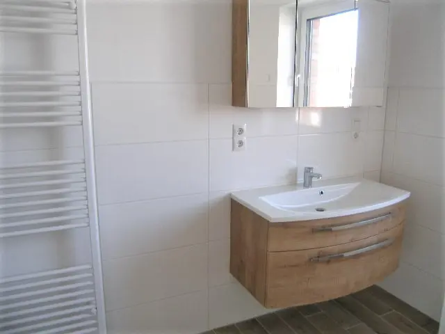 2 Zimmer Wohnung mit 77 m² in Leer – Bild 3
