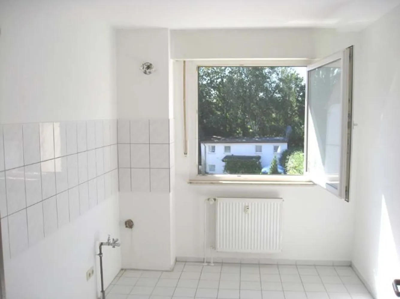 4 Zimmer Wohnung mit 76 m² in Essen – Bild 2