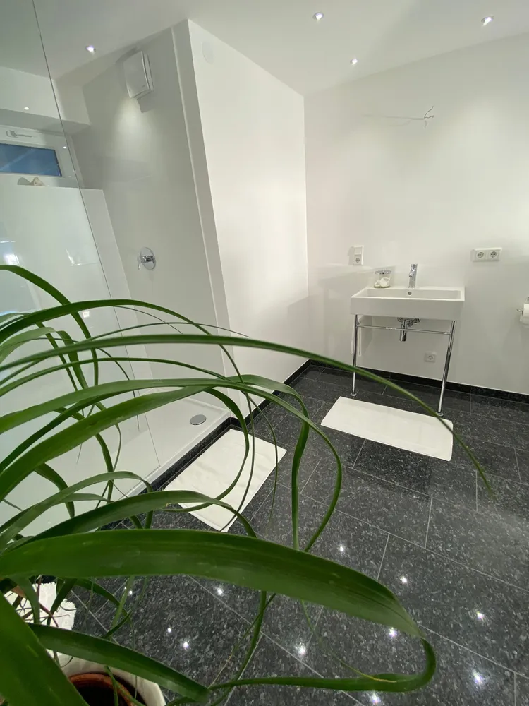 4 Zimmer Wohnung mit 125 m² in Düsseldorf – Bild 3