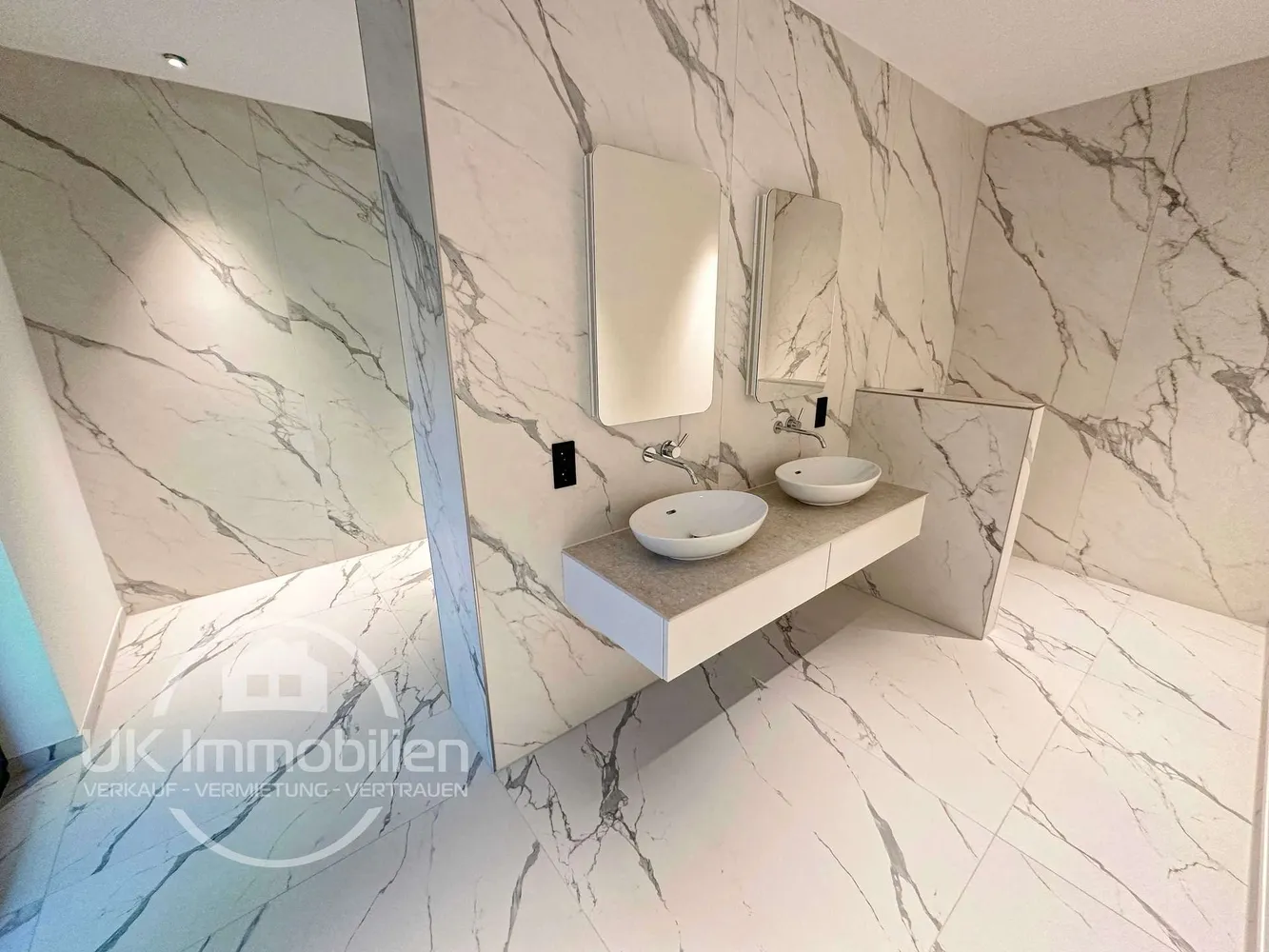 5 Zimmer Wohnung mit 346 m² in Frankfurt am Main – Bild 9