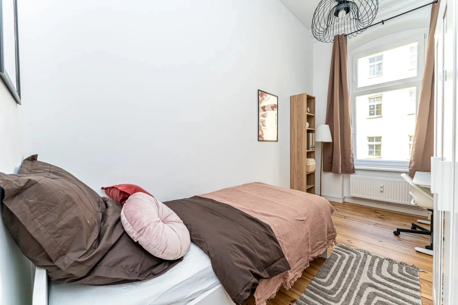 Shared room with 10 m² in Berlin – Photo 1