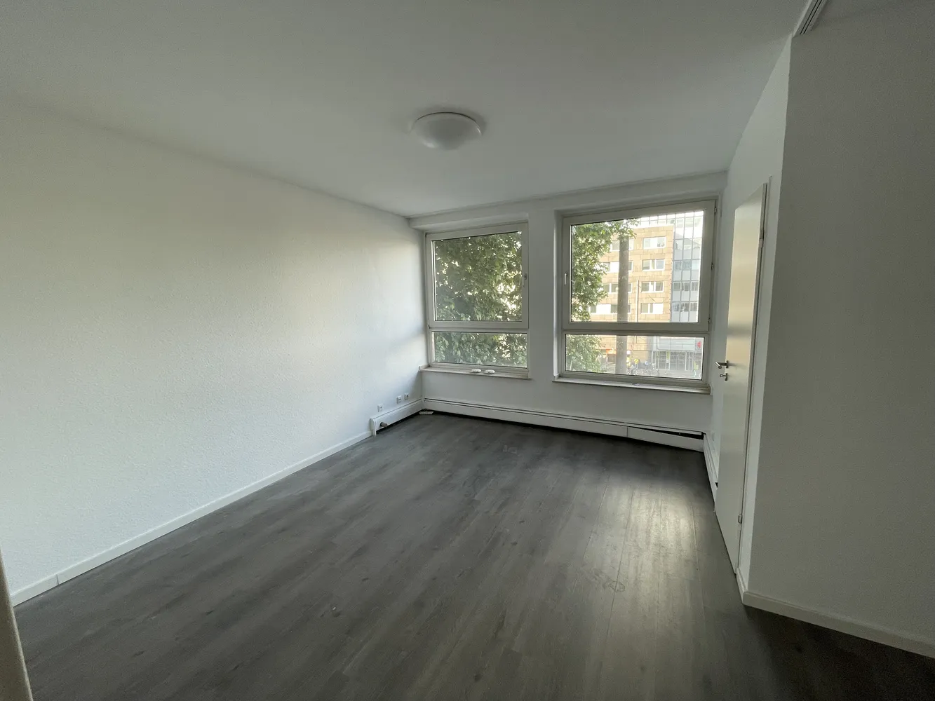 1 Zimmer Wohnung mit 30 m² in Köln – Bild 2