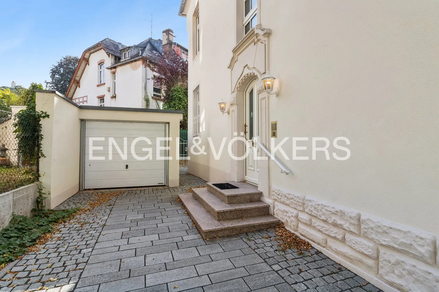 9 Zimmer Haus mit 236 m² in Frankfurt am Main – Bild 11