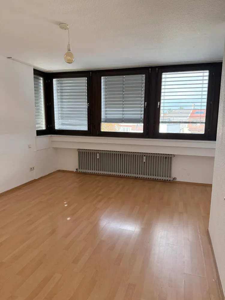 4 Zimmer Wohnung mit 115 m² in Stuttgart – Bild 1