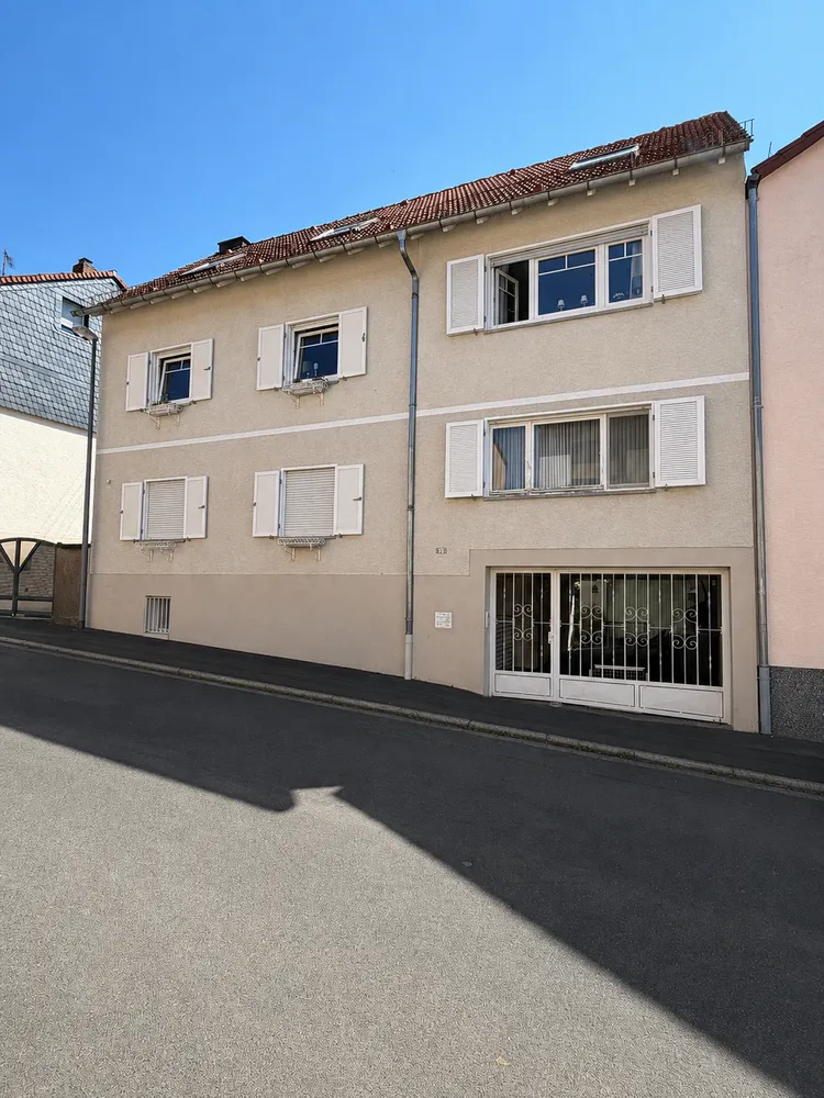 4 Zimmer Wohnung mit 77 m² in Wiesbaden – Bild 2
