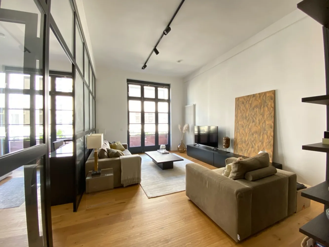 2 Zimmer Wohnung mit 102 m² in Frankfurt am Main – Bild 8