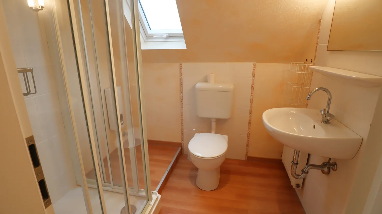 2 Zimmer Wohnung mit 60 m² in Düsseldorf – Bild 6