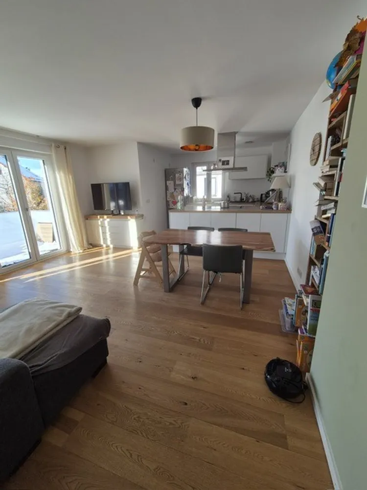 4 Zimmer Wohnung mit 98 m² in München – Bild 2