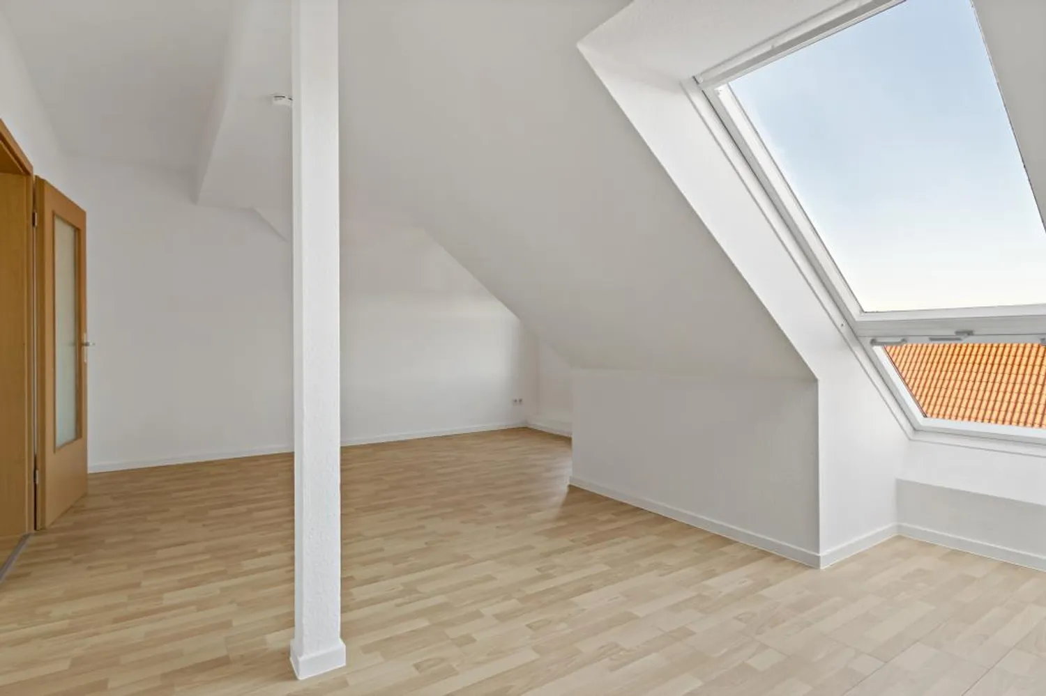 2 Zimmer Wohnung mit 60 m² in Weißenfels – Bild 5