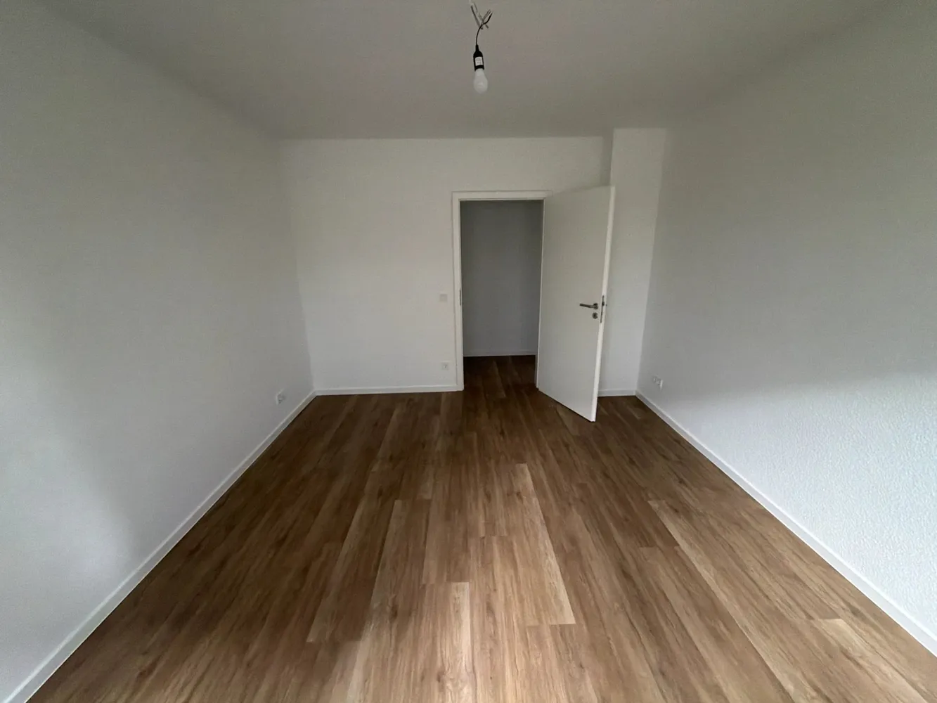 2 Zimmer Wohnung mit 54 m² in Köln – Bild 3