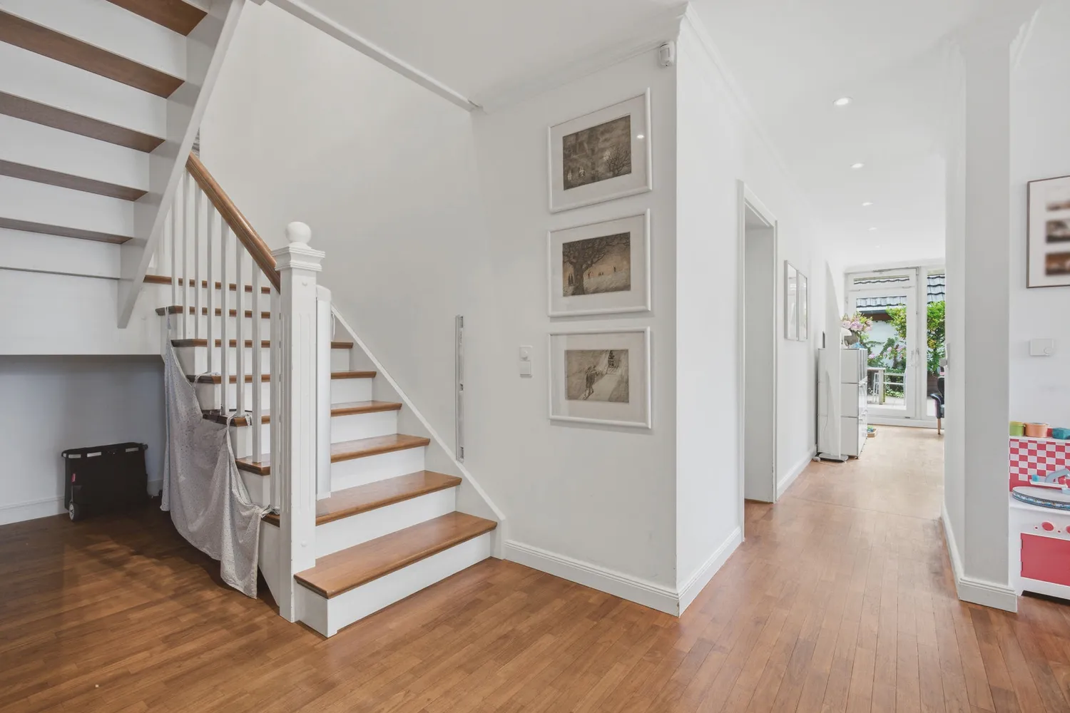 5 Zimmer Wohnung mit 231 m² in Köln – Bild 8
