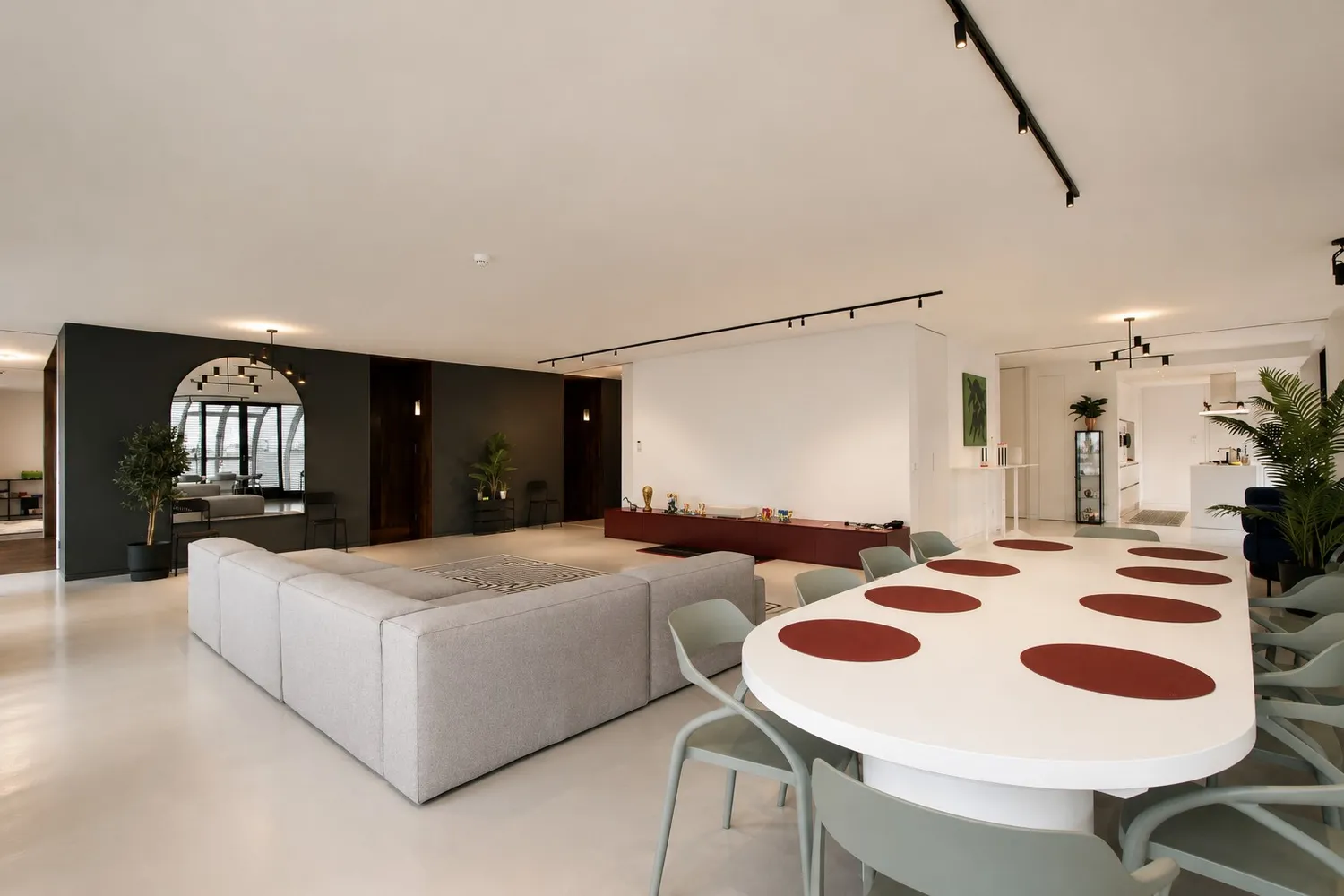 5 Zimmer Wohnung mit 335 m² in Berlin – Bild 3