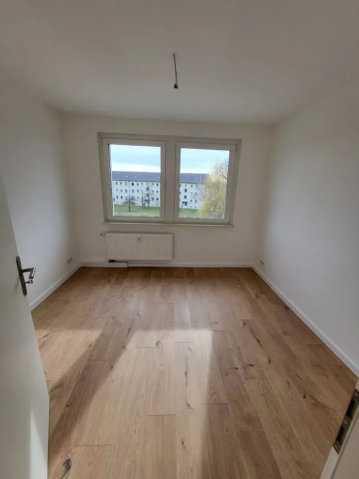 5 Zimmer Wohnung mit 117 m² in Bitterfeld-Wolfen – Bild 8