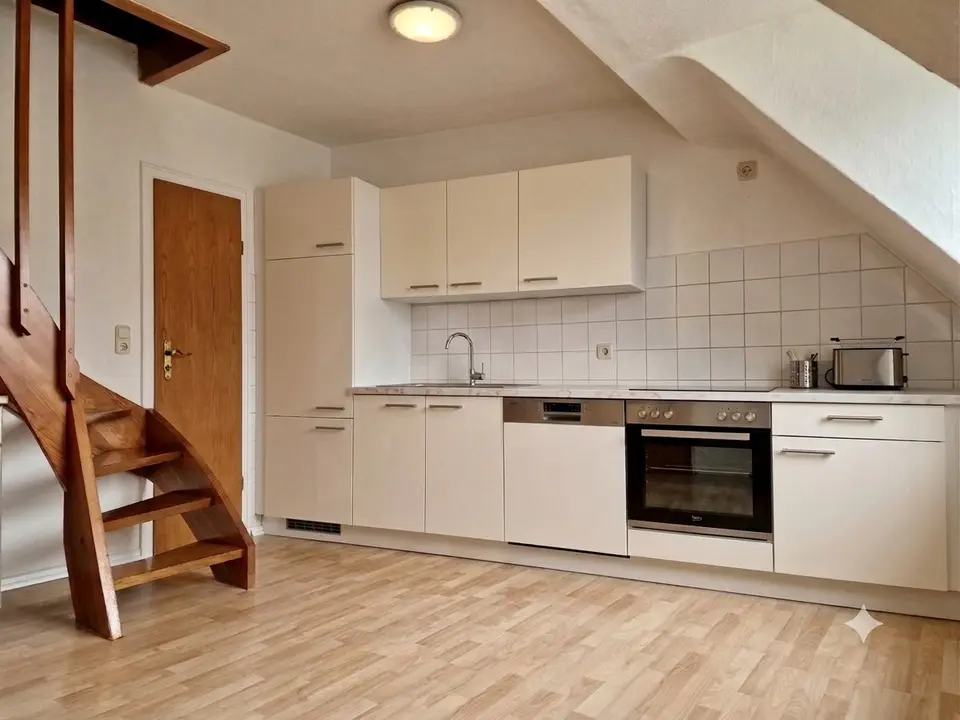4 Zimmer Wohnung mit 103 m² in Kassel – Bild 3