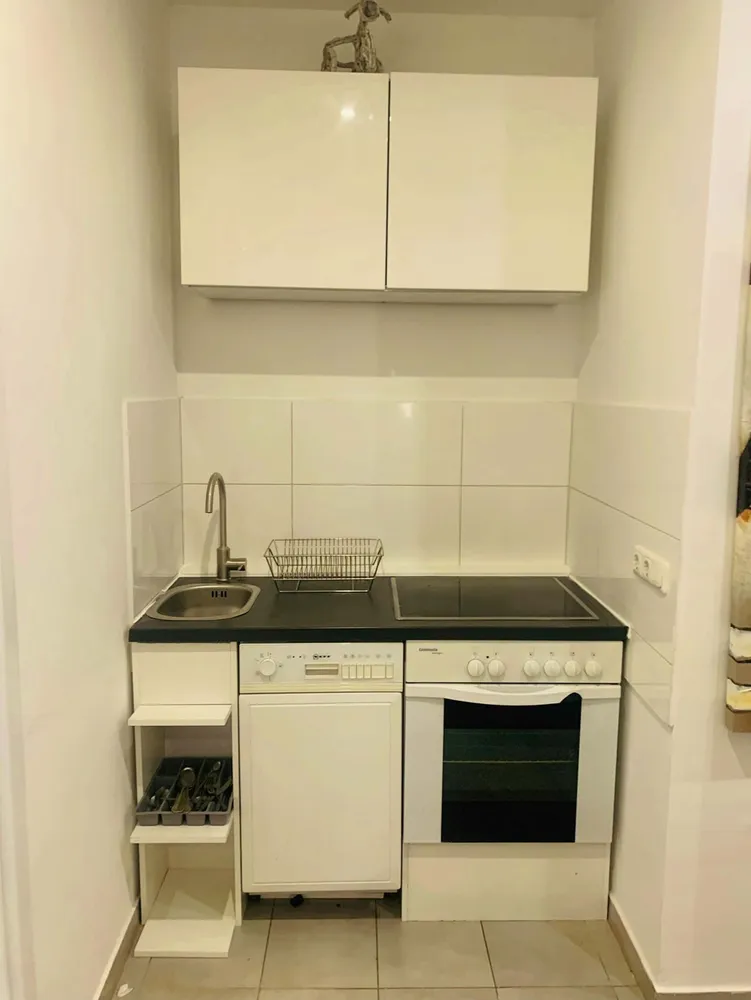 Shared room with 15 m² in Munich – Photo 2