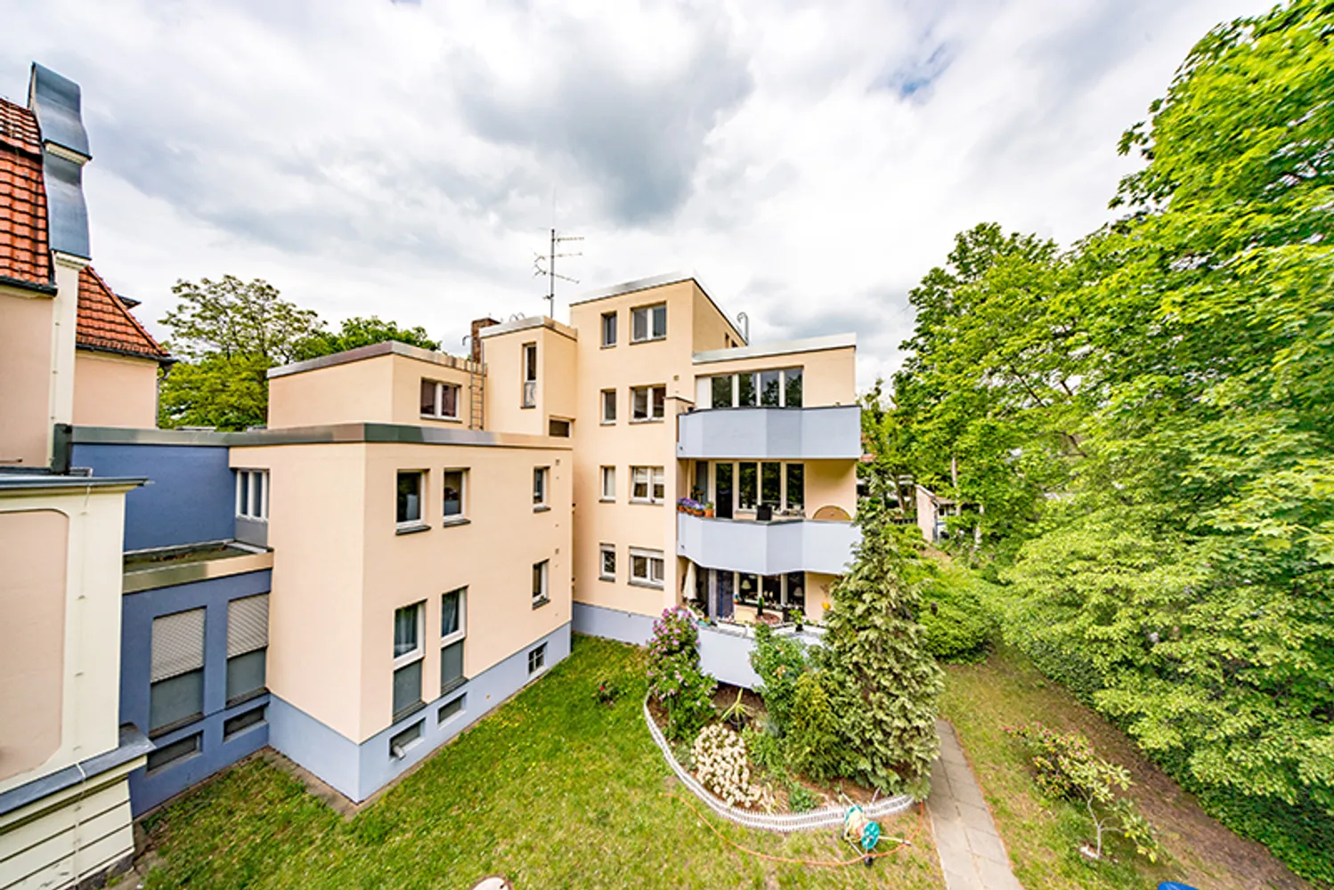 2 Zimmer Wohnung mit 72 m² in Berlin – Bild 2