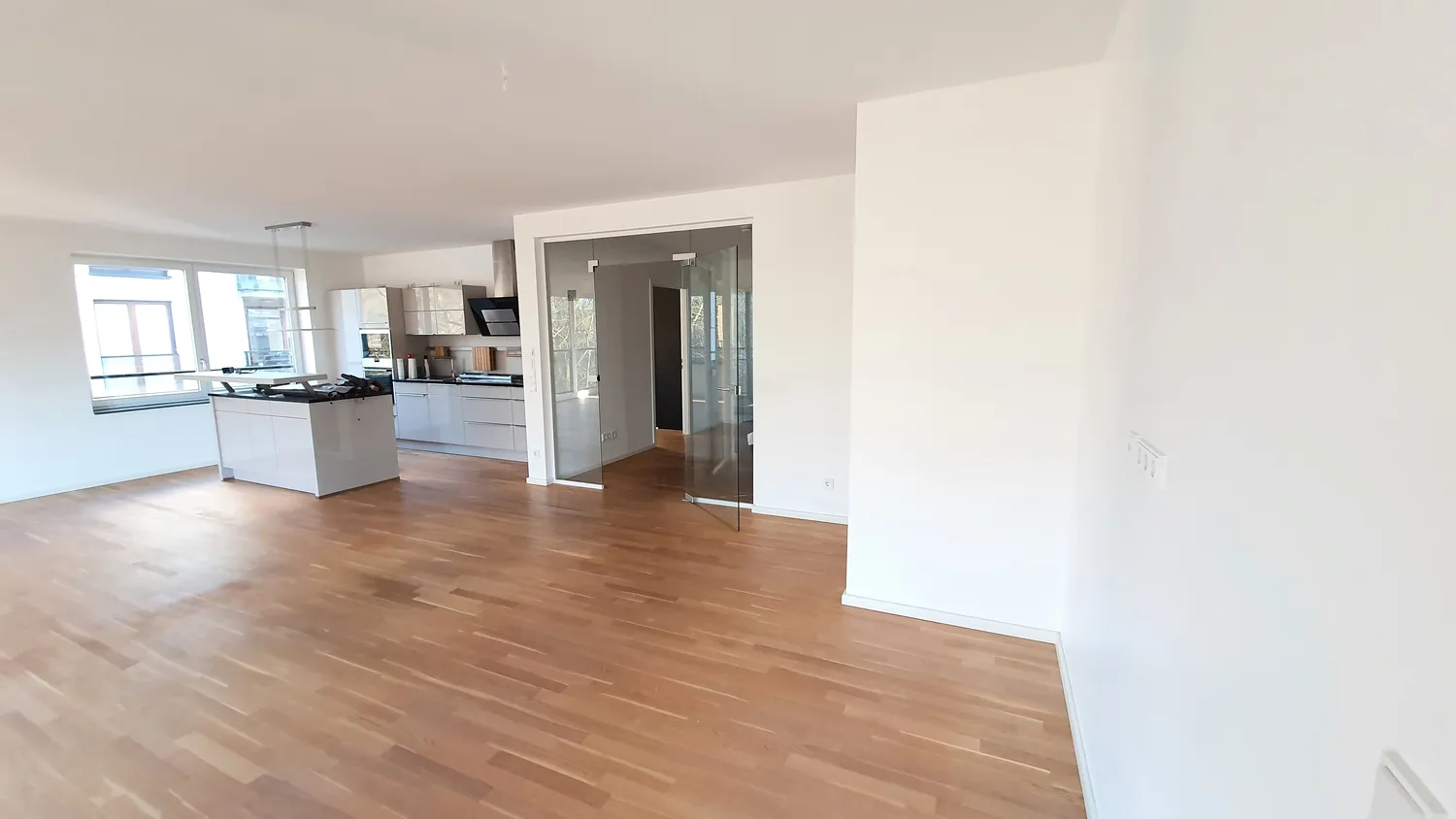 3 Zimmer Wohnung mit 120 m² in Hamburg – Bild 2