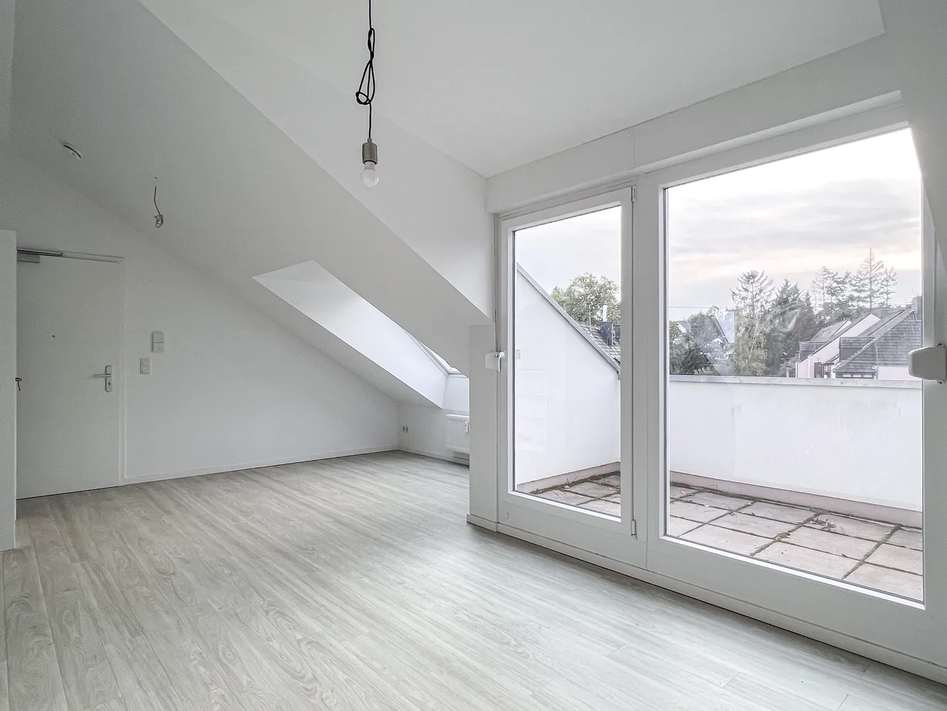 2 Zimmer Wohnung mit 56 m² in Wiesbaden – Bild 2