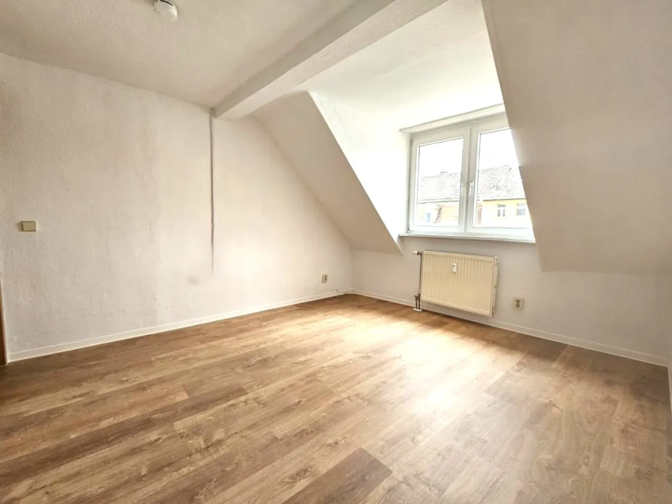2 Zimmer Wohnung mit 57 m² in Altenburg – Bild 5
