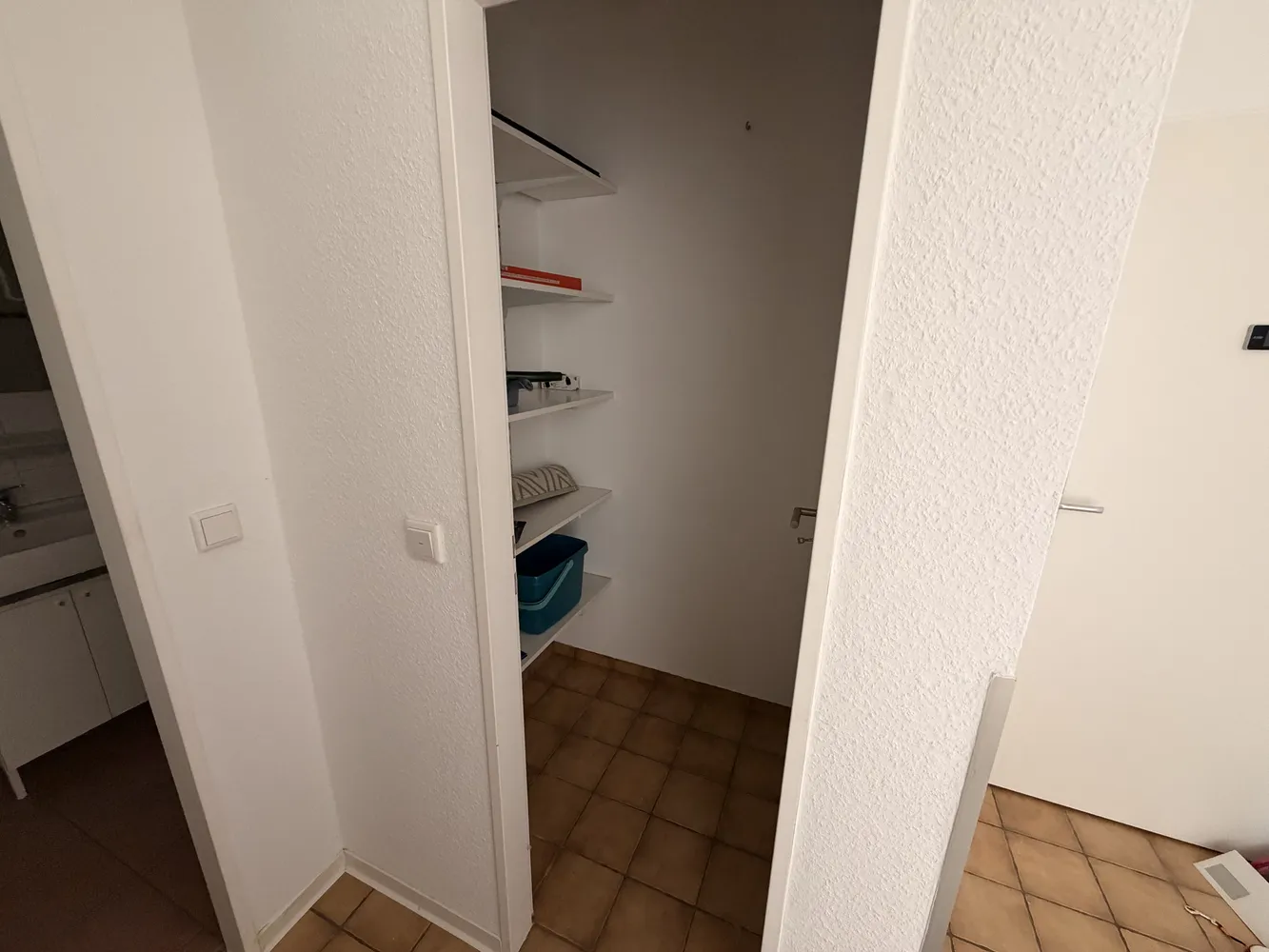 2 Zimmer Wohnung mit 63 m² in Neuss – Bild 3