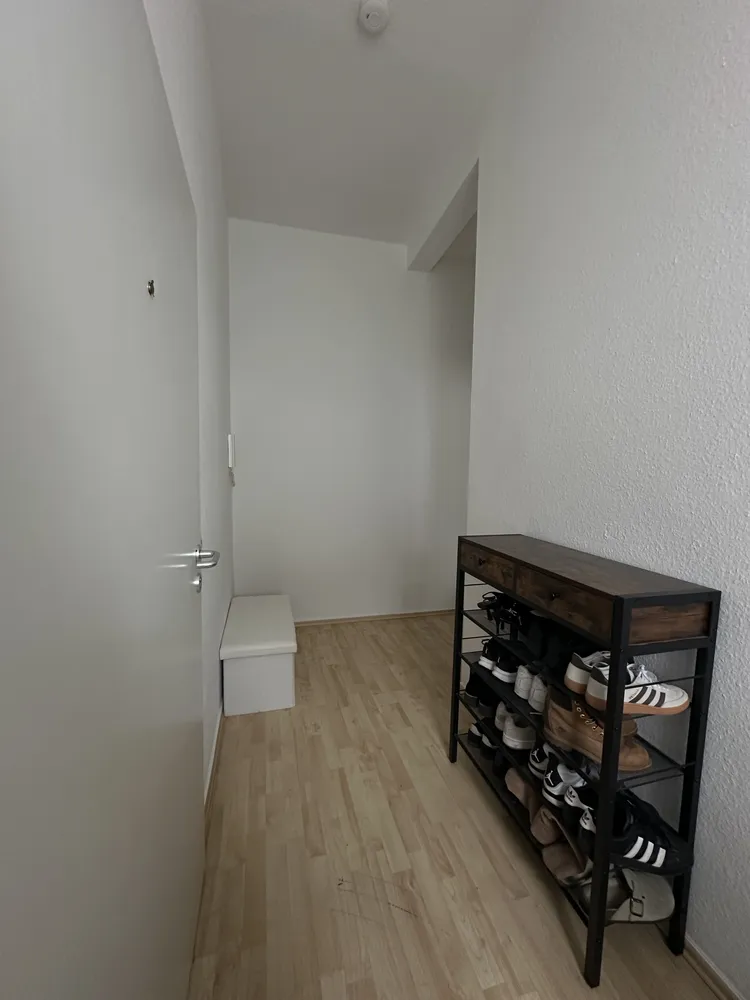 3 Zimmer Wohnung mit 80 m² in Karlsruhe – Bild 2