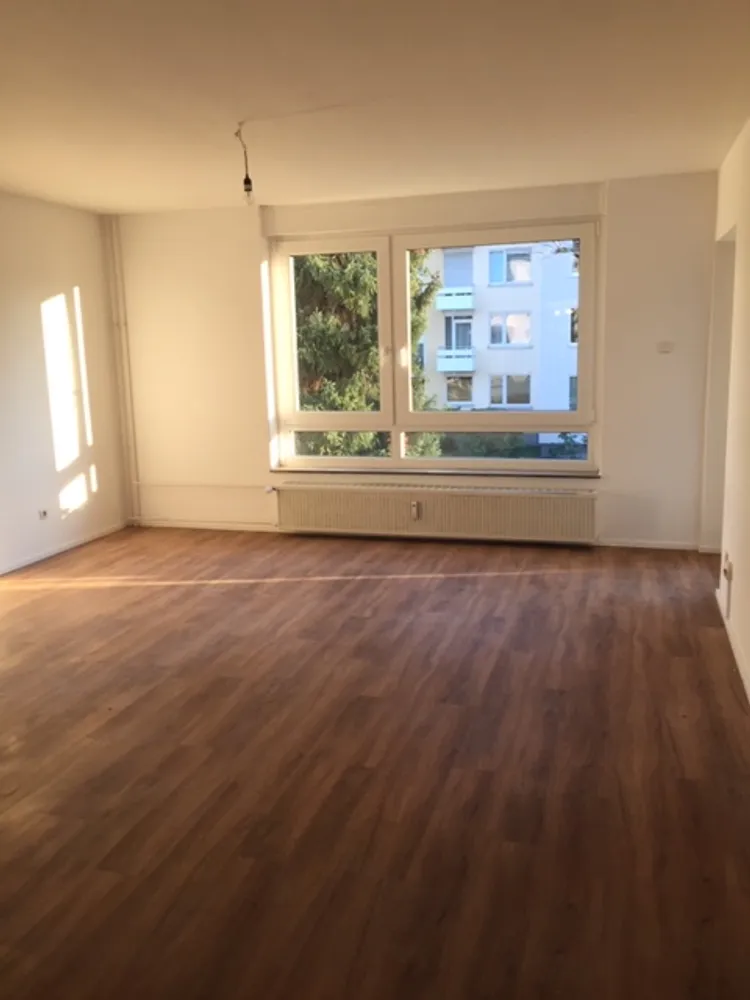 3 Zimmer Wohnung mit 77 m² in Frechen – Bild 1
