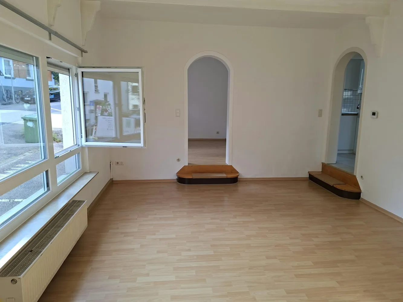 7 Zimmer Wohnung mit 140 m² in Stuttgart – Bild 1