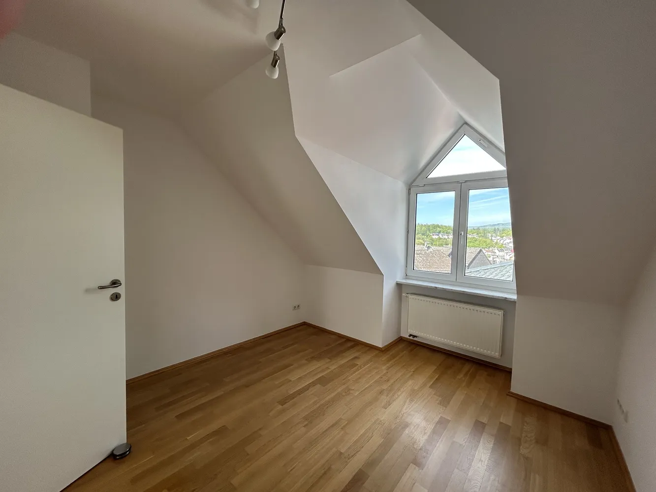 3 Zimmer Wohnung mit 100 m² in Wiesbaden – Bild 11