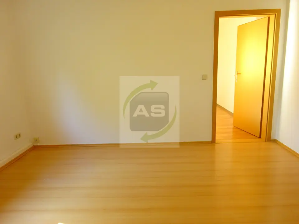 4 Zimmer Wohnung mit 74 m² in Werdau – Bild 2