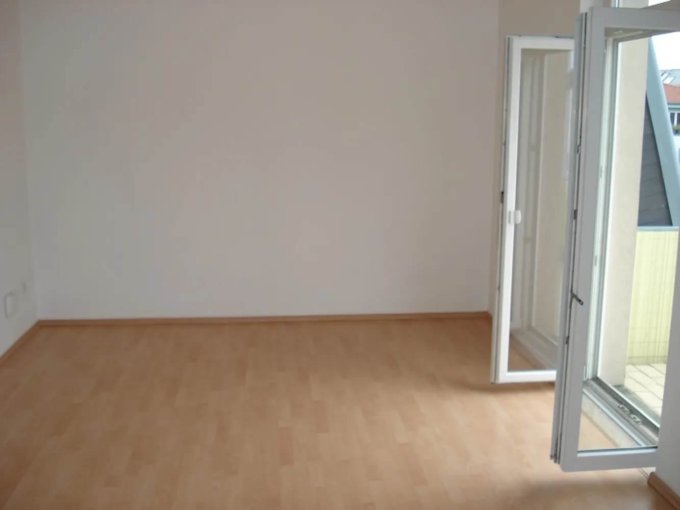 2 Zimmer Wohnung mit 47 m² in Dresden – Bild 2