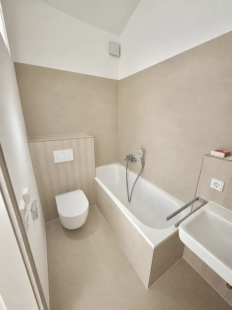 2 Zimmer Wohnung mit 77 m² in München – Bild 6