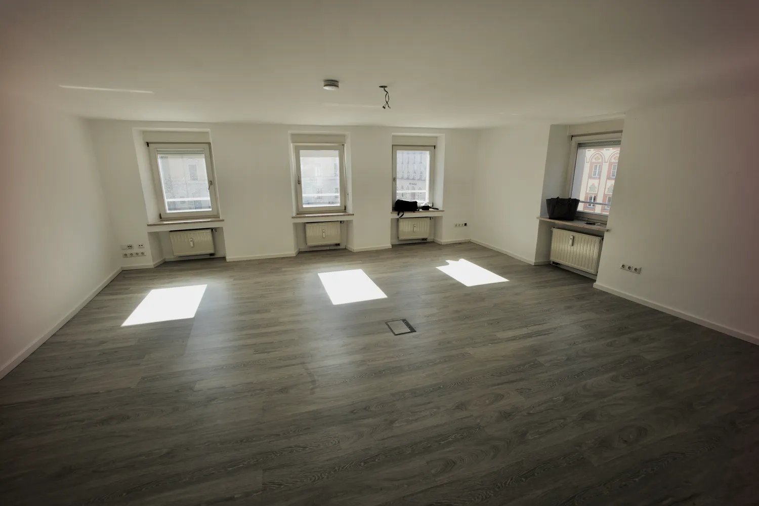 1 Zimmer Wohnung mit 53 m² in Regensburg – Bild 8