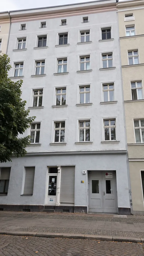 2 Zimmer Wohnung mit 74 m² in Berlin – Bild 12